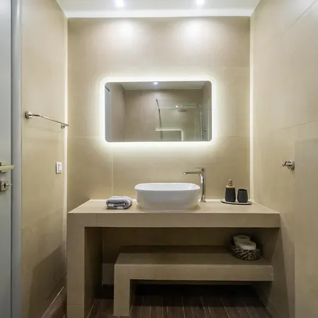 Sithoniars 2nd Floor Center With Amazing Seaview *