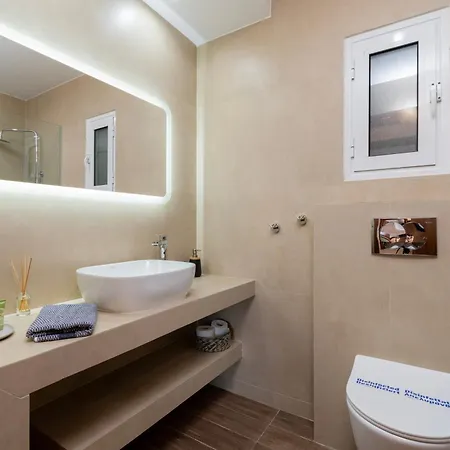 Sithoniars 2nd Floor Center With Amazing Seaview *